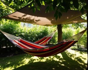 Hangmatten met een ingebouwde schaduwkap